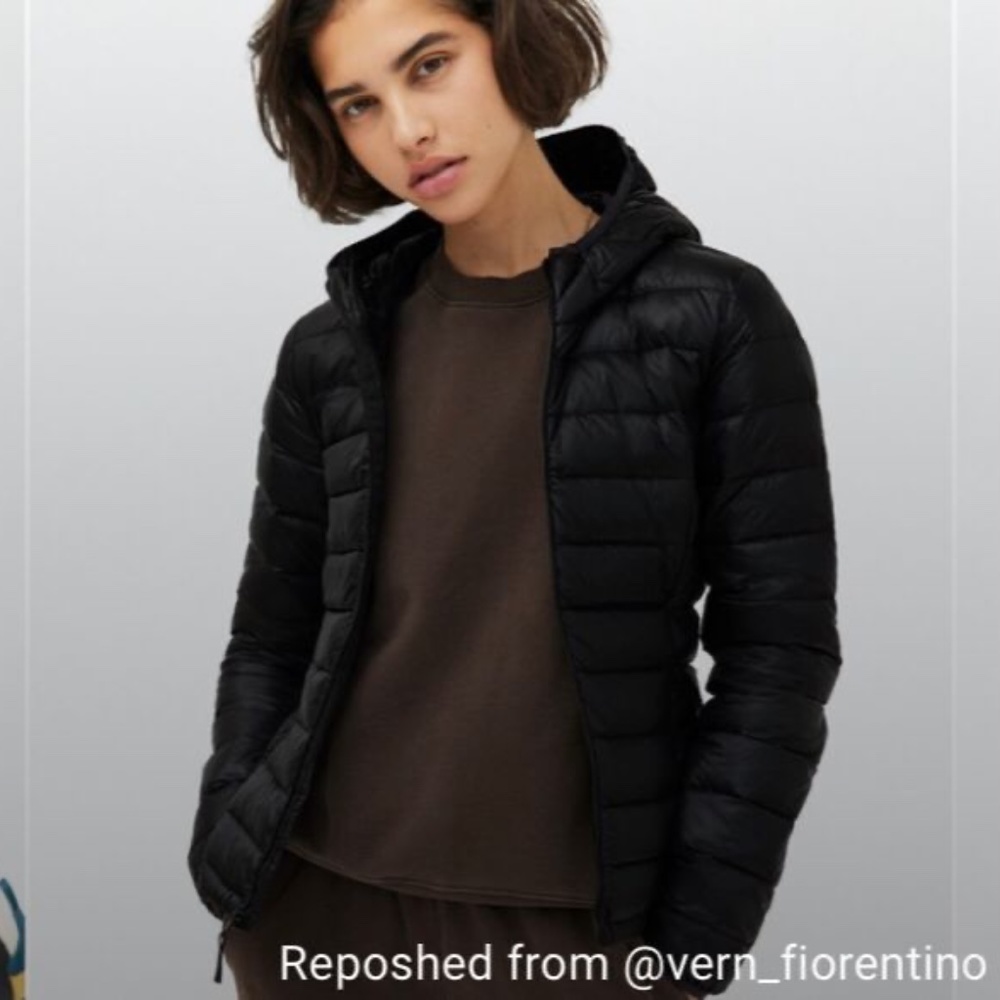 Aritzia Black TNA Botanie Puffer size L